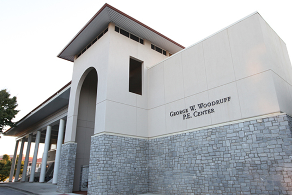 WoodPEC dress codes causes frustration, confusion for some female students