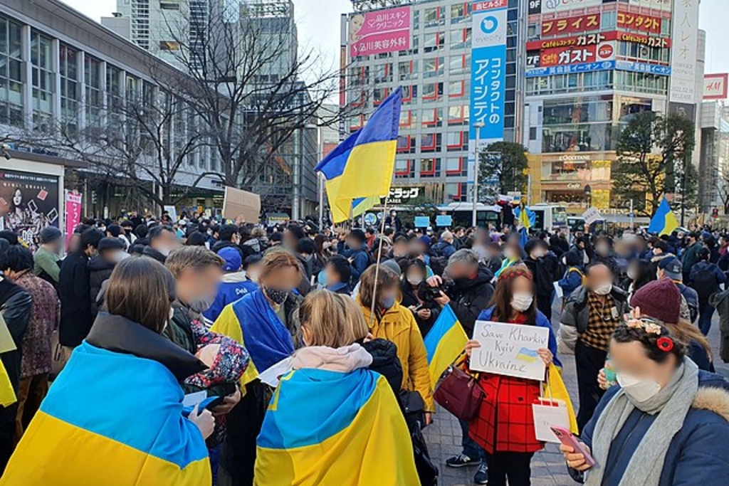 Scholar recounts first days of war in Ukraine, notes ‘dignity and courage of resistance’