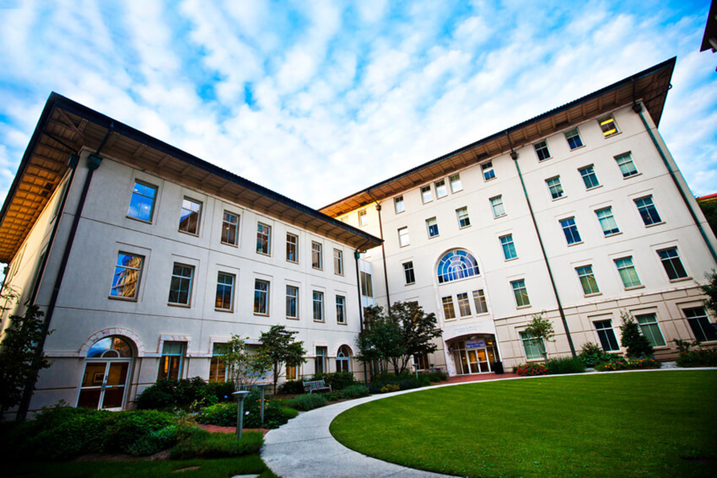 Emory School of Nursing receives over $11.8 million in HRSA funding for health delivery, training programs in Atlanta, state, Southeast : Emory University : Atlanta GA